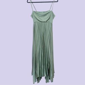 NWT The A&F Giselle Clasp-Back Pleated Midi Dress sage LP